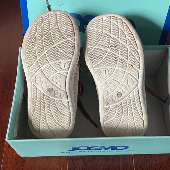 SOLD Toddler boat shoes - Picture 5 of 9